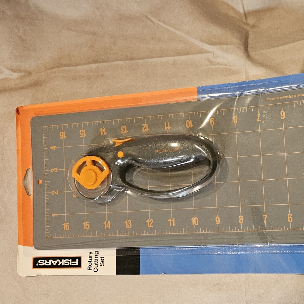 Precision Cutting Set with Black and Orange Scissors